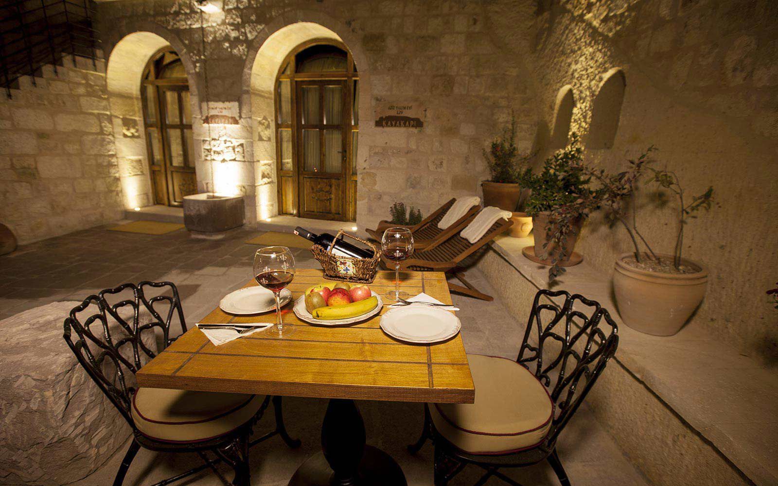 Royal Cave Suites